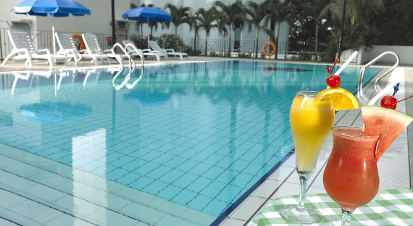 Hotel Miramar Singapore Review